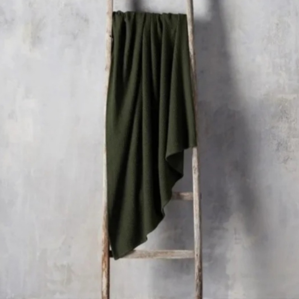 ARHAUS WAFFLE THROW BLANKET